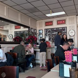 Quoc Huong Banh Mi Fast Food - Inside