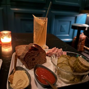 Andra Hem - Cocktail Bars Near Me - Philadelphia, Pennsylvania