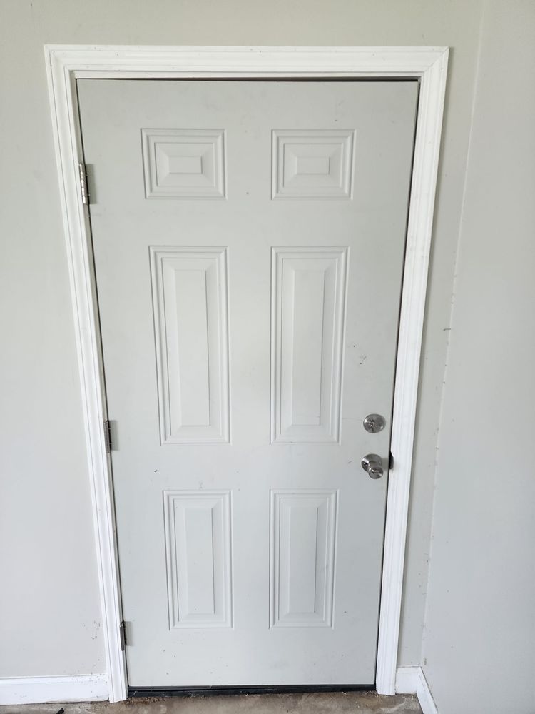 Slide of Mike The Handyman