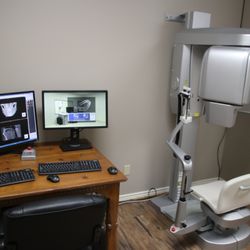 David Uthoff DMD - Bayfield Family Dentistry - CBCT machine for perfect implant placement.