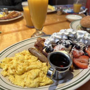 Woody's Diner - Paradise French toast combo and orange juice - American Near Me - Orange, California Woody's Diner - Paradise French toast combo and orange juice - American Near Me - Orange, California