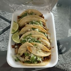 Tacos El Mosco - Pork tacos