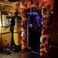 Tarbender's Lounge - All dressed up for Halloween!