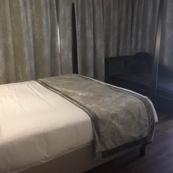 Palazzo Veneziano - Beautiful room with king size bed and full chaise lounge - Hotels Near Me - Venezia, VE
