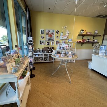 Nothing Bundt Cakes - Bakeries Near Me - Phoenix, Arizona