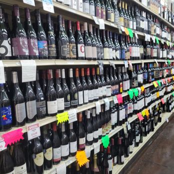 Richmond Market - Wine wall - Convenience Stores Near Me - San Francisco, California Richmond Market - Wine wall - Convenience Stores Near Me - San Francisco, California