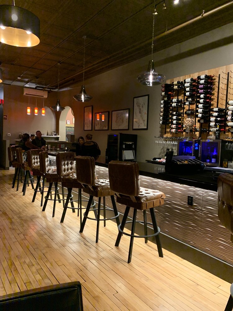 THE WINE EMPORIUM & MARKET 123 Water St, Boyne City, Michigan Delis Restaurant Reviews