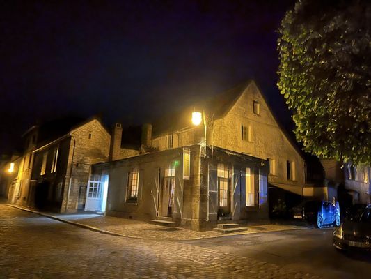 LE JULIANON by null