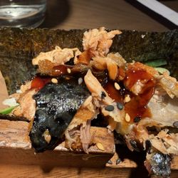 Sumo Sushi & Grill AYCE - Oregon City - Salmon skin hand roll