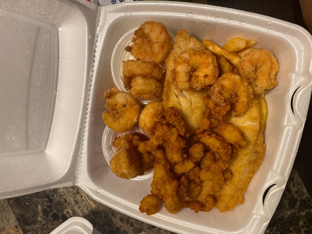 SAYREVILLE SEAFOOD & DELI Updated October 2024 400 Washington Rd