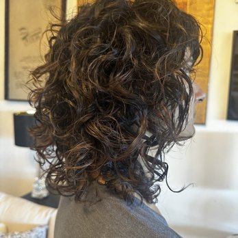 Jacqueline O'Hair - Curly hair cut - Hair Stylists Near Me - Bellevue, Washington Jacqueline O'Hair - Curly hair cut - Hair Stylists Near Me - Bellevue, Washington