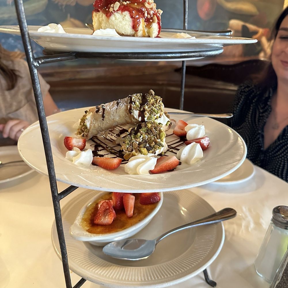 Carlucci Rosemont - Desserts - Italian Near Me - Rosemont, Illinois Carlucci Rosemont - Desserts - Italian Near Me - Rosemont, Illinois