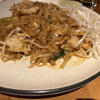 Up Thai - Pad Thai Lunch Special - Thai Near Me - New York, New York