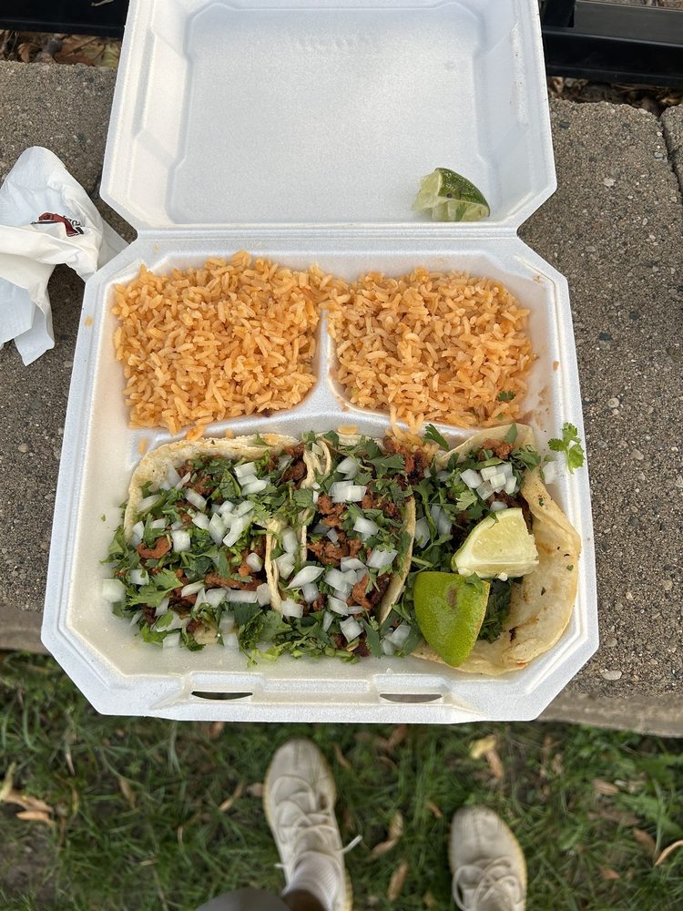 Taquería El Charrito