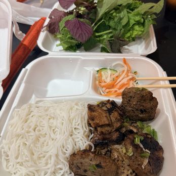 Pho 777 - Bun Cha Ha Noi - No Sauce - Called 5 times nobody pick up the phone - Vietnamese Near Me - Chicago, Illinois Pho 777 - Bun Cha Ha Noi - No Sauce - Called 5 times nobody pick up the phone - Vietnamese Near Me - Chicago, Illinois