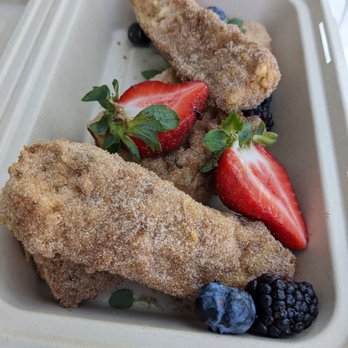 Lost Parrot Cafe - French Toast Sticks - Breakfast & Brunch Near Me - South Pasadena, California