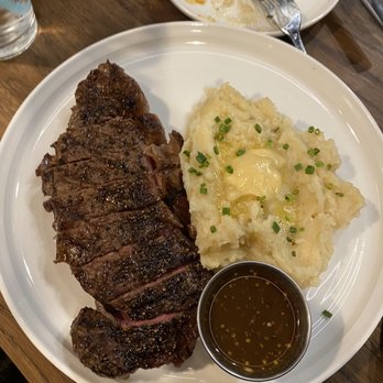 Six Hundredº - NY strip & mashed potatoes - Steakhouses Near Me - Winston-Salem, North Carolina