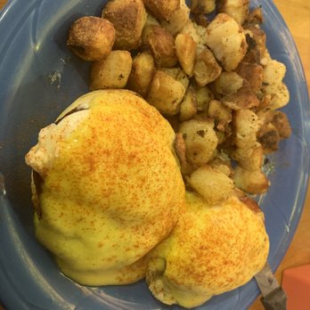 J Christopher's - Eggs Benedict - New American Near Me - Savannah, Georgia J Christopher's - Eggs Benedict - New American Near Me - Savannah, Georgia