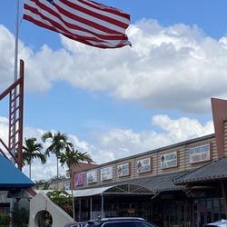 The Shops at Stirling Place