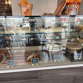 Linda's Dolci - Bakeries Near Me - Albuquerque, New Mexico