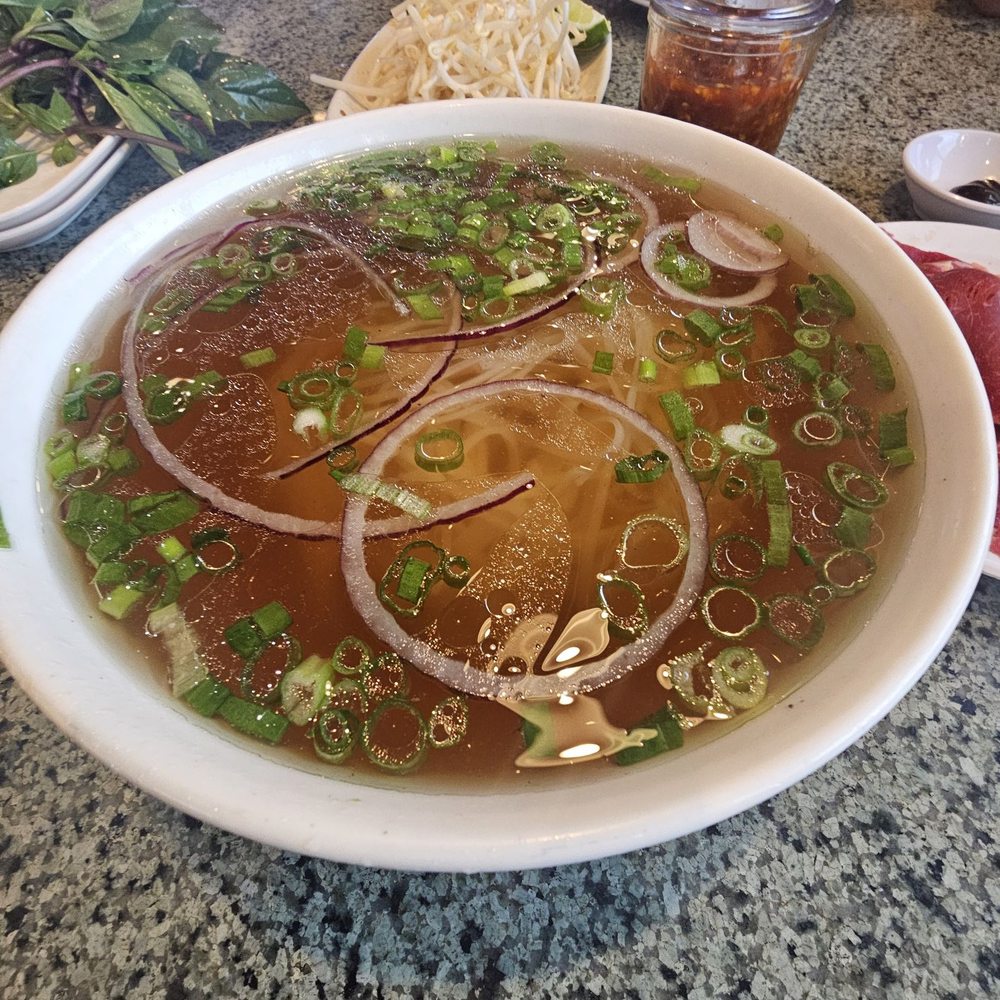 Pho Tai Pho Tai