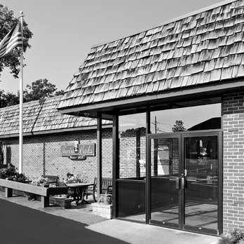 Twin Oaks Restaurant - Outside - Italian Near Me - Cranston, Rhode Island Twin Oaks Restaurant - Outside - Italian Near Me - Cranston, Rhode Island