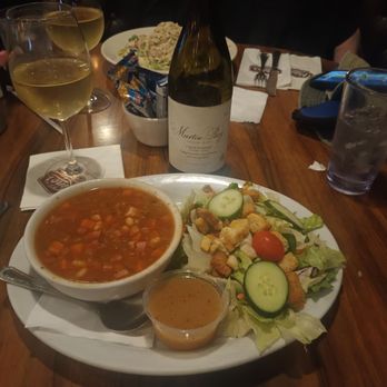 Keno's Restaurant - Navy bean soup and salad combo - American Near Me - Anaheim, California Keno's Restaurant - Navy bean soup and salad combo - American Near Me - Anaheim, California
