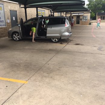 Azle Car Wash - One of them employees looking for my car keys - Car Wash Near Me - Azle, Texas Azle Car Wash - One of them employees looking for my car keys - Car Wash Near Me - Azle, Texas