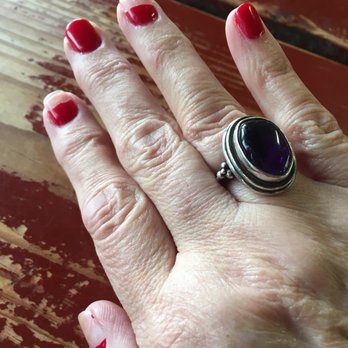 Deluxe Nails - Polish started coming off on day 3! - Nail Salons Near Me - Kyle, Texas