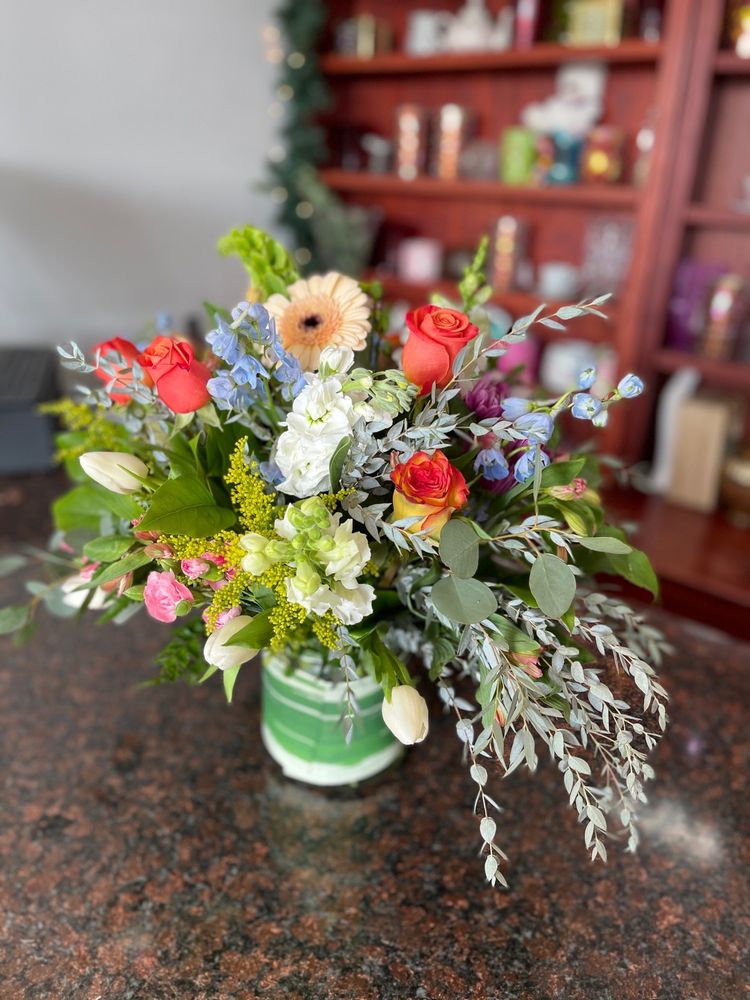 MILLENNIUM FLOWERS & GIFTS Updated August 2024 21 Photos & 14