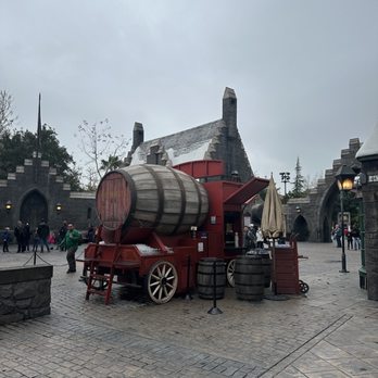 Universal Studios Hollywood - Butter Beer - Amusement Parks Near Me - Universal City, California Universal Studios Hollywood - Butter Beer - Amusement Parks Near Me - Universal City, California