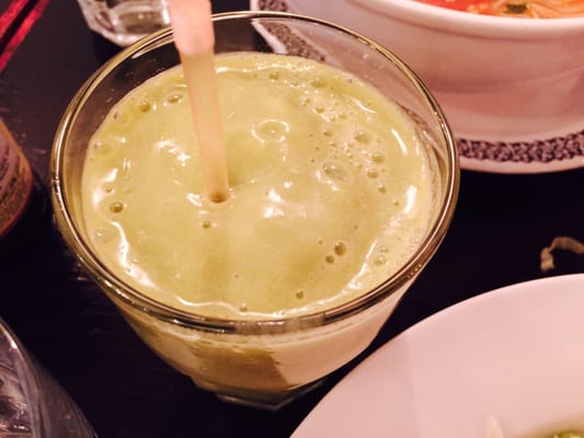 Photo of Bac Ky Vietnamese Canteen - Toronto, ON, CA. Mango matcha smoothie