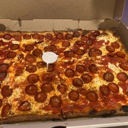 Johnny Napkins - Lil Grandma without the pesto +pepperoni :p