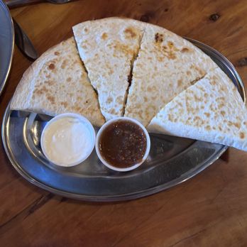 Grand Canyon Brewing + Distillery - Shredded chicken quesadilla appetizer - American Near Me - Williams, Arizona