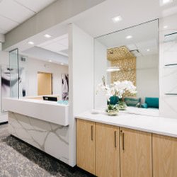 Clareo Plastic Surgery - Patient reception