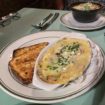 Saint-Emilion Restaurant - Appetizer - French Near Me - Fort Worth, Texas