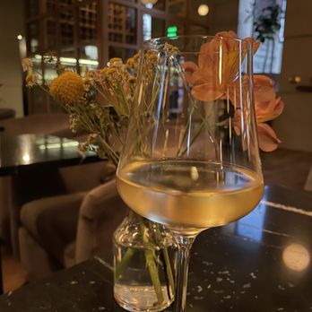 Vintage Wine Bar - Loved this recommendation... I've never had anything like it! Sparkling Sauvignon Blanc, $14 and so worth it! - Wine Bars Near Me - Tulsa, Oklahoma Vintage Wine Bar - Loved this recommendation... I've never had anything like it! Sparkling Sauvignon Blanc, $14 and so worth it! - Wine Bars Near Me - Tulsa, Oklahoma