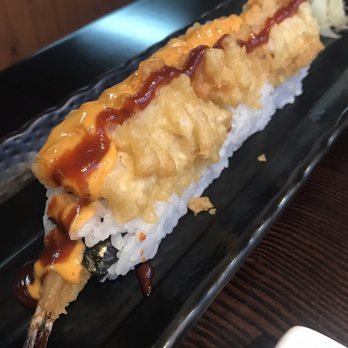Sushi Coen - Hot Crunch Roll (snapper on top) FANTASTIC - Japanese Near Me - Vancouver, British Columbia