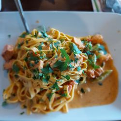 Ritterstüble - Bandnudeln mit Lachs und Spagel