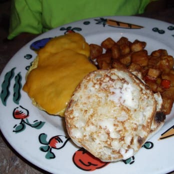 Black Mountain Grill - bacon,ham,cheese omelette-potatoes & english muffin - American Near Me - Henderson, Nevada
