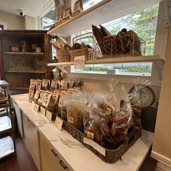 Mon Petit Marche - Bakeries Near Me - Edgewater, New Jersey