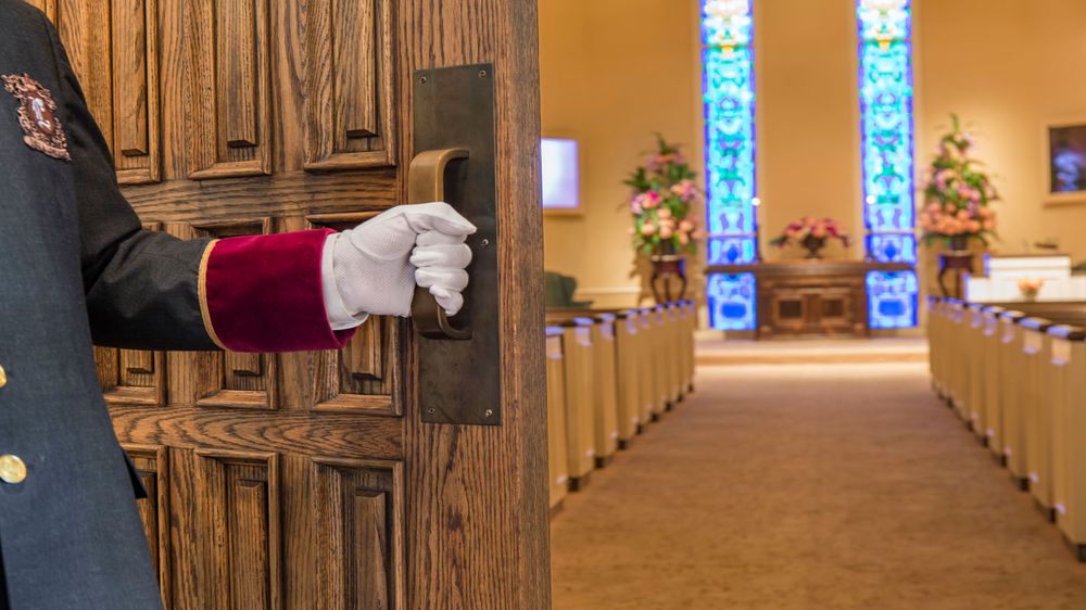 GEO. H. LEWIS & SONS FUNERAL DIRECTORS 29 Photos 1010 Bering Dr