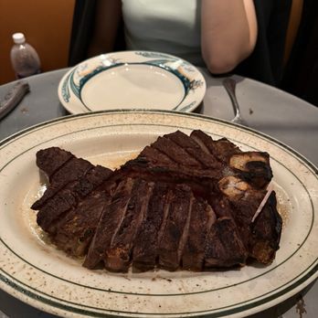 Peter Luger Steak House - Steak for 2 - Steakhouses Near Me - Las Vegas, Nevada