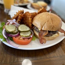Babs Delta Diner - Bacon Cheeseburger with Seasoned Fries