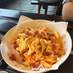 Pollos - Cheese fritas