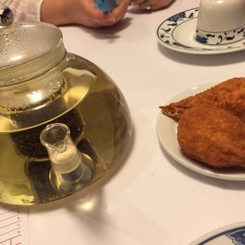 Yank Sing - Tea and crab cake - Dim Sum Near Me - San Francisco, California Yank Sing - Tea and crab cake - Dim Sum Near Me - San Francisco, California