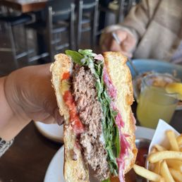 My delicious burger My delicious burger