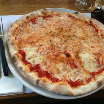 Miracle - Margherita - Italian Near Me - Zürich, ZH Miracle - Margherita - Italian Near Me - Zürich, ZH