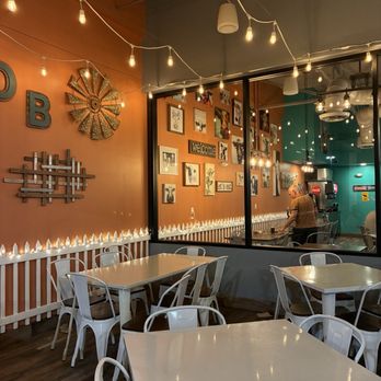 Dairy Belle - Ice Cream & Frozen Yogurt Near Me - Dania Beach, Florida