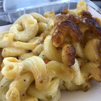 Rollin Smoke BBQ - Macaroni and Cheese - Barbeque Near Me - Austin, Texas Rollin Smoke BBQ - Macaroni and Cheese - Barbeque Near Me - Austin, Texas